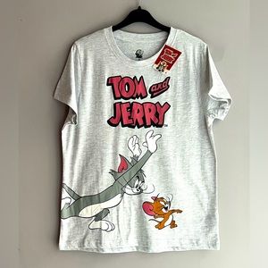 NWT| Tom and Jerry T-Shirt. Women’s size S

9